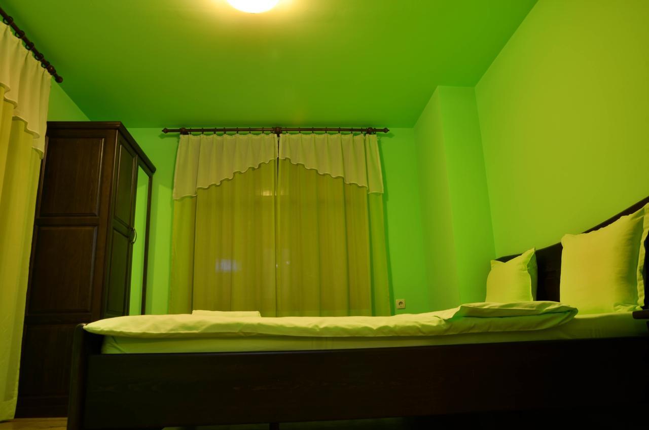 Guest House Ivan Cherni Osum ภายนอก รูปภาพ