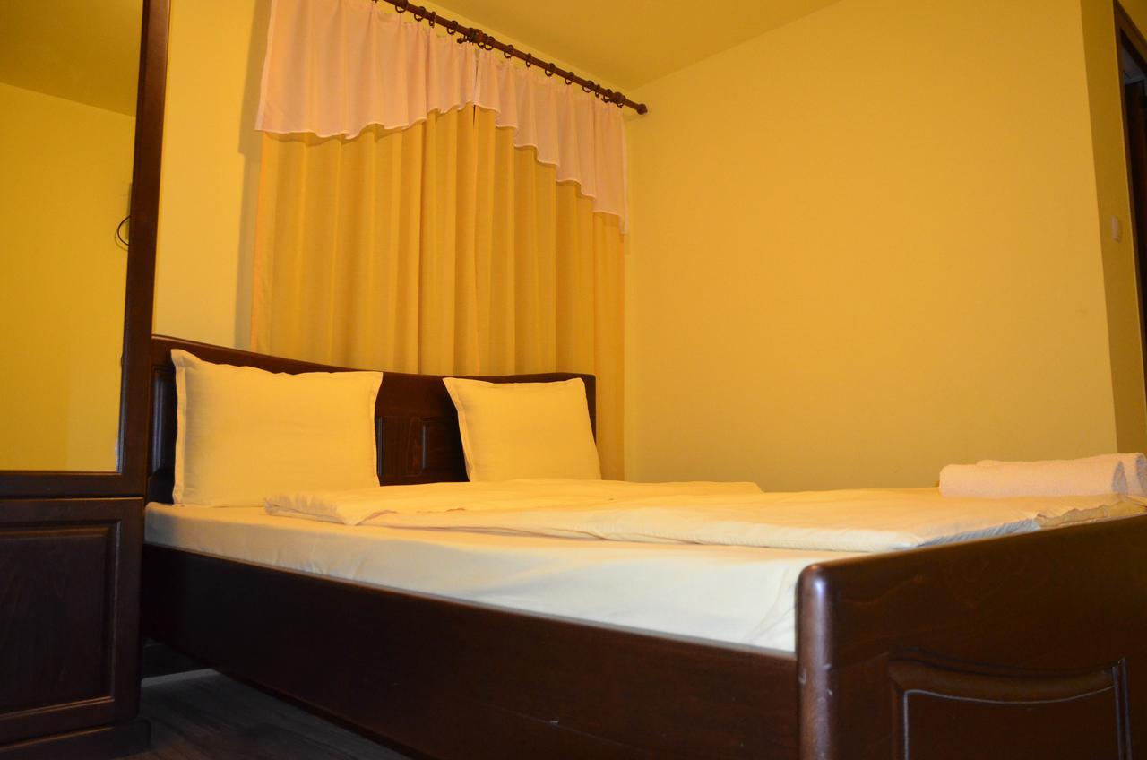 Guest House Ivan Cherni Osum ภายนอก รูปภาพ