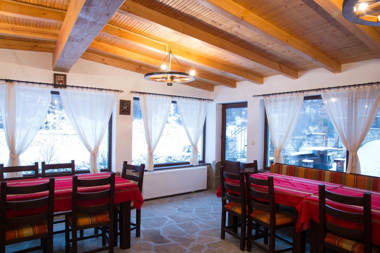 Guest House Ivan Cherni Osum ภายนอก รูปภาพ